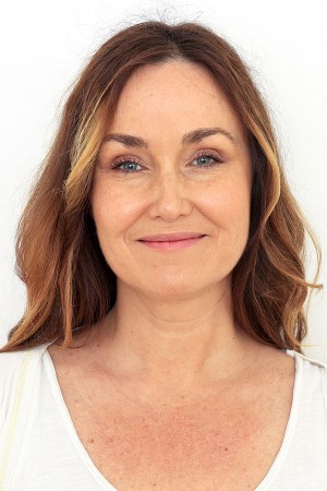 ANNA-CECILE T 